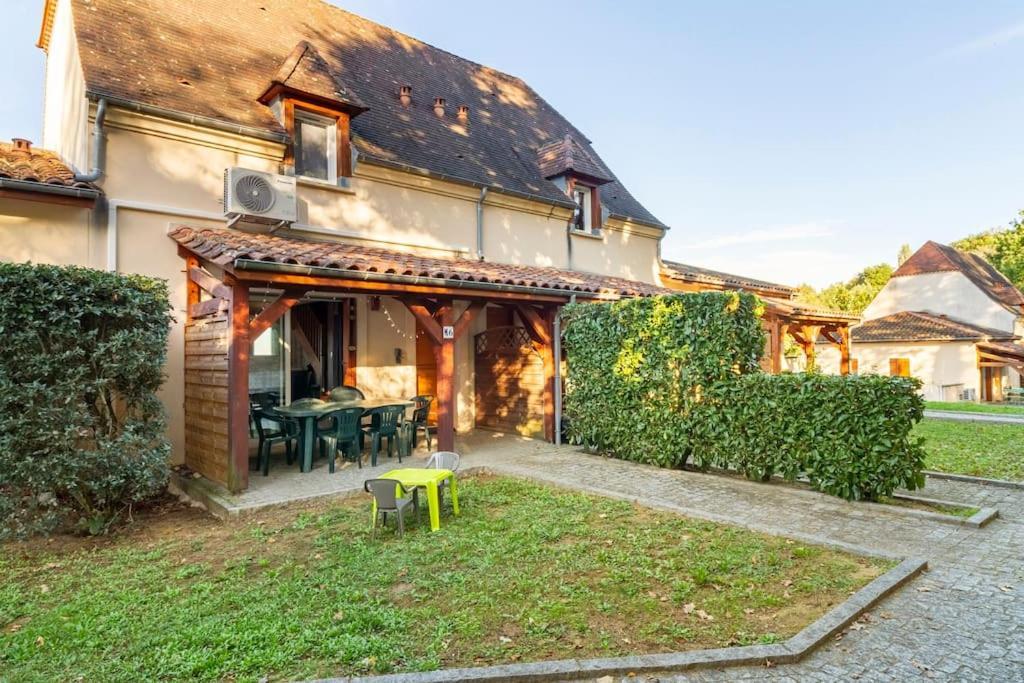 Sarlat, Apptmt T3 Clim Piscine Parking Apartment *