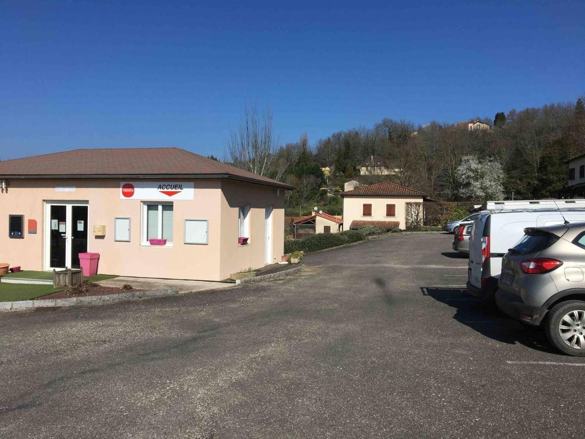 Apartment Sarlat, Apptmt T3 Clim Piscine Parking