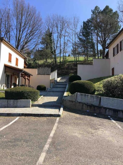 Sarlat, Apptmt T3 Clim Piscine Parking Apartment